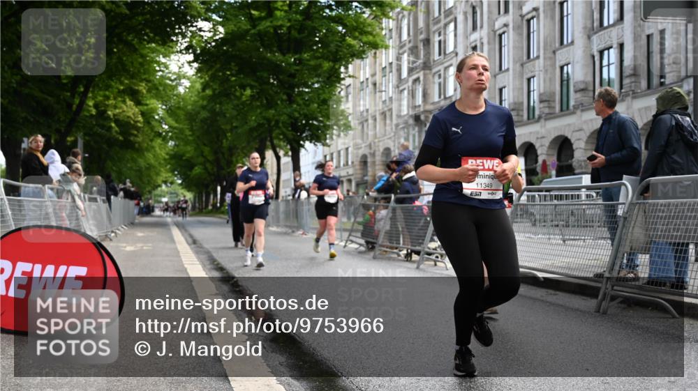 14.06.2026 - REWE Women's Run J. Mangold http://msf.ph/oto/9753966 14.06.2026 10:11:53 Ziel 10036, 10298, 10357, 10710, 10795, 10913, 11012, 11142, 11317, 11349, 11358 meine-sportfotos.de