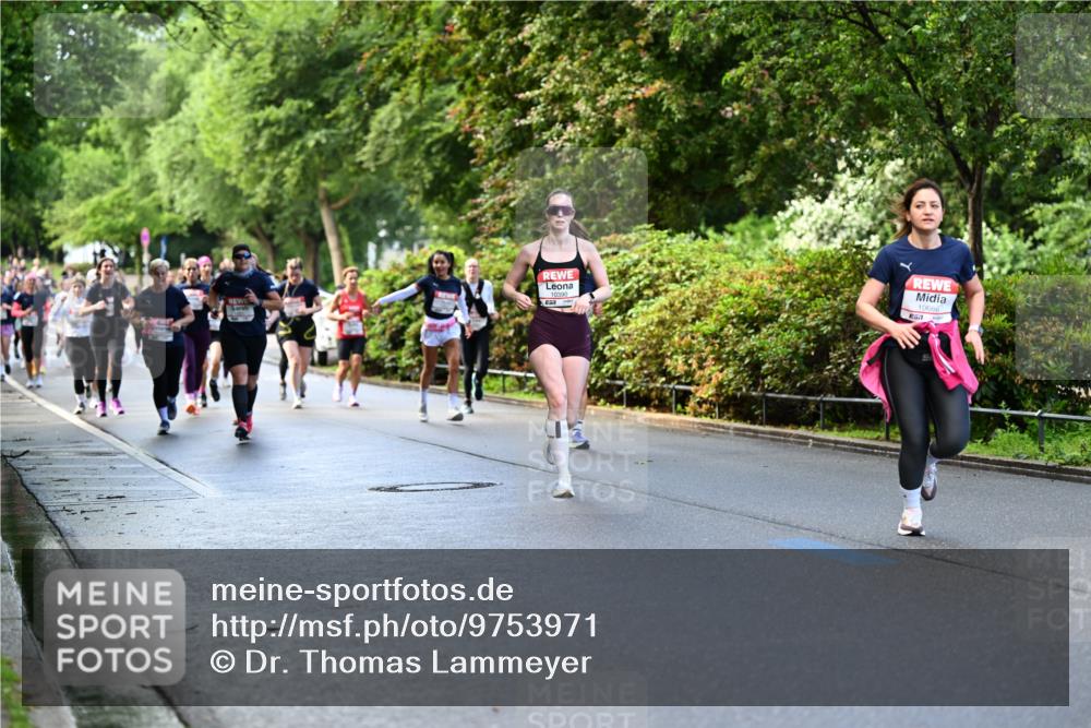 14.06.2026 - REWE Women's Run Dr. Thomas Lammeyer http://msf.ph/oto/9753971 14.06.2026 09:17:09 Laufen 10390, 51, 10686 meine-sportfotos.de