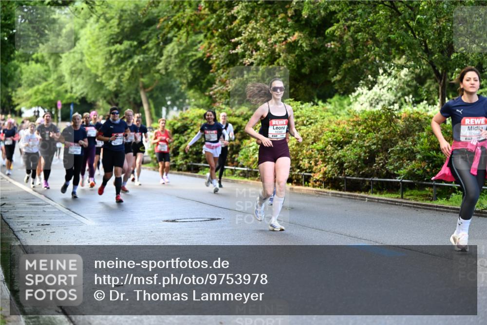 14.06.2026 - REWE Women's Run Dr. Thomas Lammeyer http://msf.ph/oto/9753978 14.06.2026 09:17:09 Laufen 10390, 10686, 57 meine-sportfotos.de