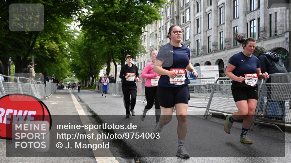 14.06.2026 - REWE Women's Run J. Mangold http://msf.ph/oto/9754003 14.06.2026 10:11:56 Ziel 10710, 10795, 11012, 11142, 11349, 11358 meine-sportfotos.de