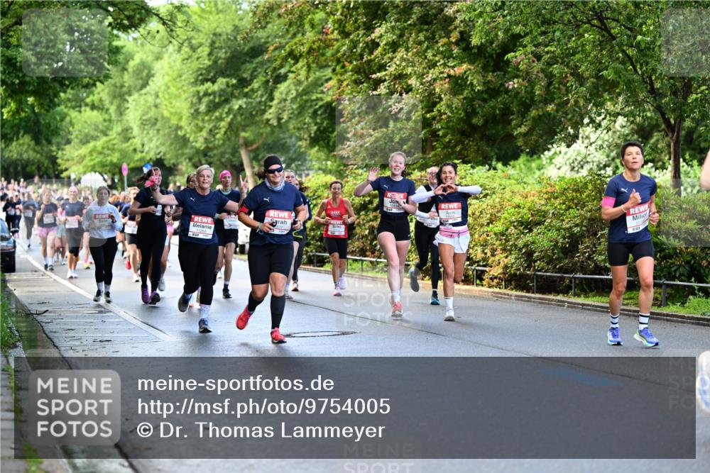 14.06.2026 - REWE Women's Run Dr. Thomas Lammeyer http://msf.ph/oto/9754005 14.06.2026 09:17:11 Laufen 10434 meine-sportfotos.de