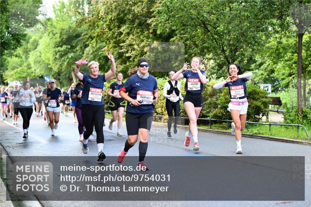 14.06.2026 - REWE Women's Run Dr. Thomas Lammeyer http://msf.ph/oto/9754031 14.06.2026 09:17:13 Laufen 11283, 0372, 10434, 11502 meine-sportfotos.de