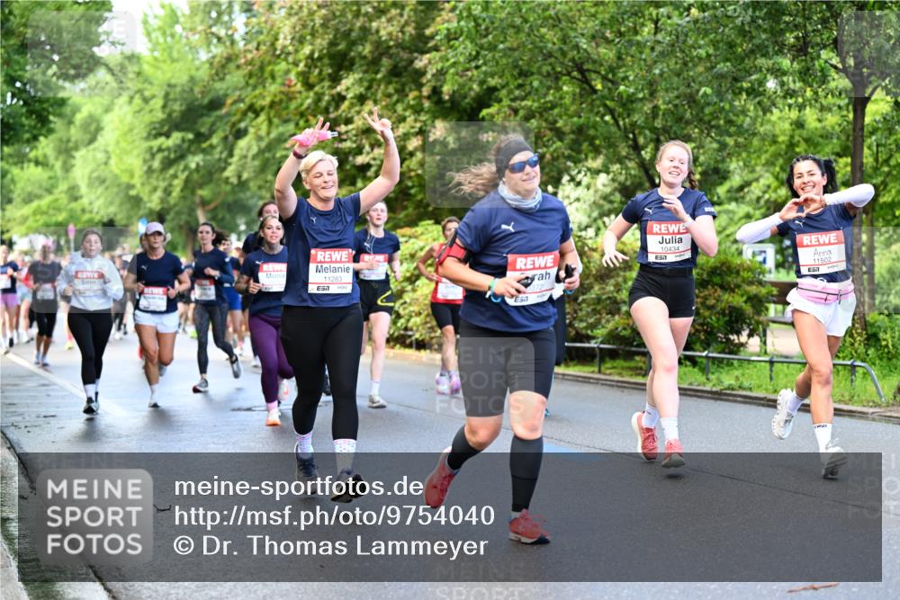 14.06.2026 - REWE Women's Run Dr. Thomas Lammeyer http://msf.ph/oto/9754040 14.06.2026 09:17:14 Laufen 11283, 0, 372, 10434, 7, 11502 meine-sportfotos.de