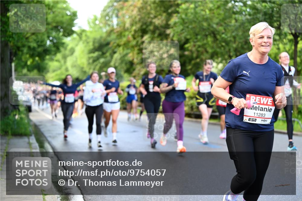 14.06.2026 - REWE Women's Run Dr. Thomas Lammeyer http://msf.ph/oto/9754057 14.06.2026 09:17:15 Laufen 11283 meine-sportfotos.de