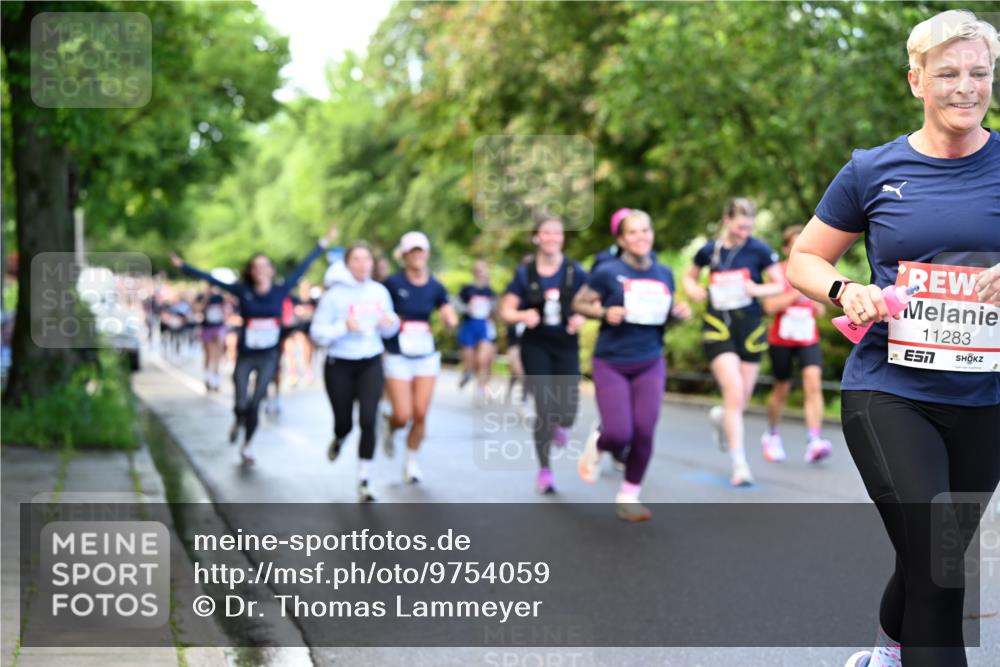 14.06.2026 - REWE Women's Run Dr. Thomas Lammeyer http://msf.ph/oto/9754059 14.06.2026 09:17:16 Laufen 11283, 7 meine-sportfotos.de