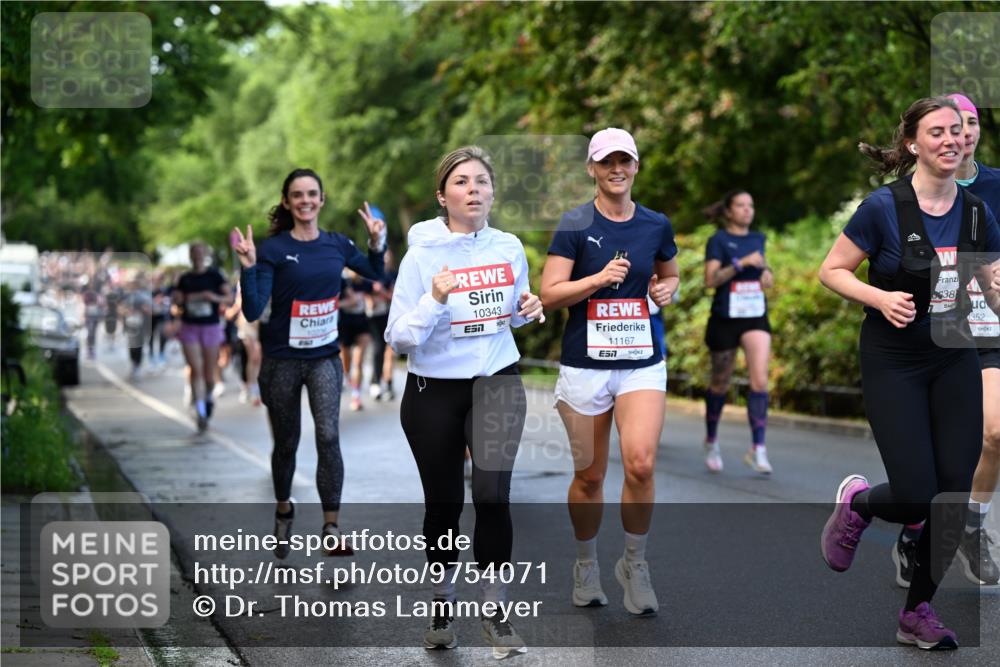 14.06.2026 - REWE Women's Run Dr. Thomas Lammeyer http://msf.ph/oto/9754071 14.06.2026 09:17:17 Laufen 10343, 11167, 38, 352 meine-sportfotos.de