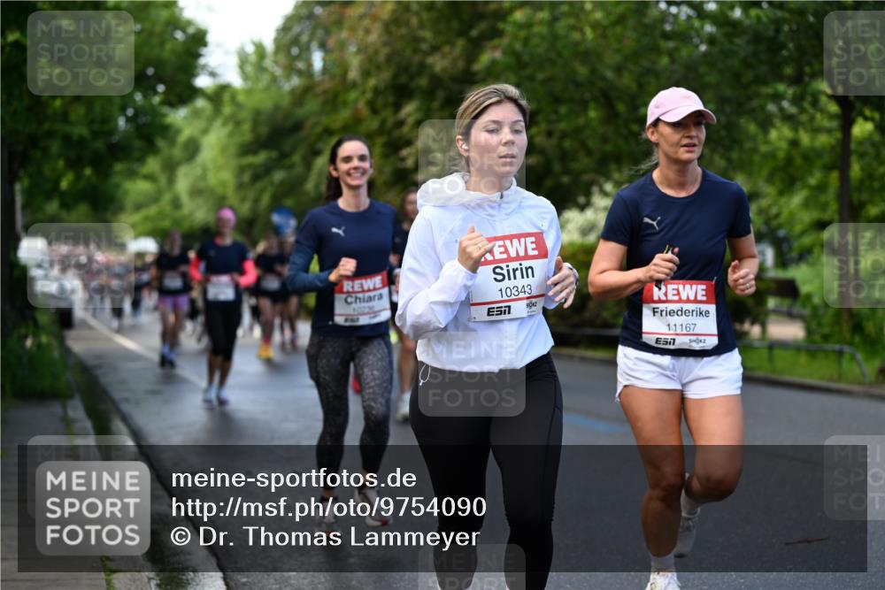 14.06.2026 - REWE Women's Run Dr. Thomas Lammeyer http://msf.ph/oto/9754090 14.06.2026 09:17:18 Laufen 10343, 7, 11167 meine-sportfotos.de