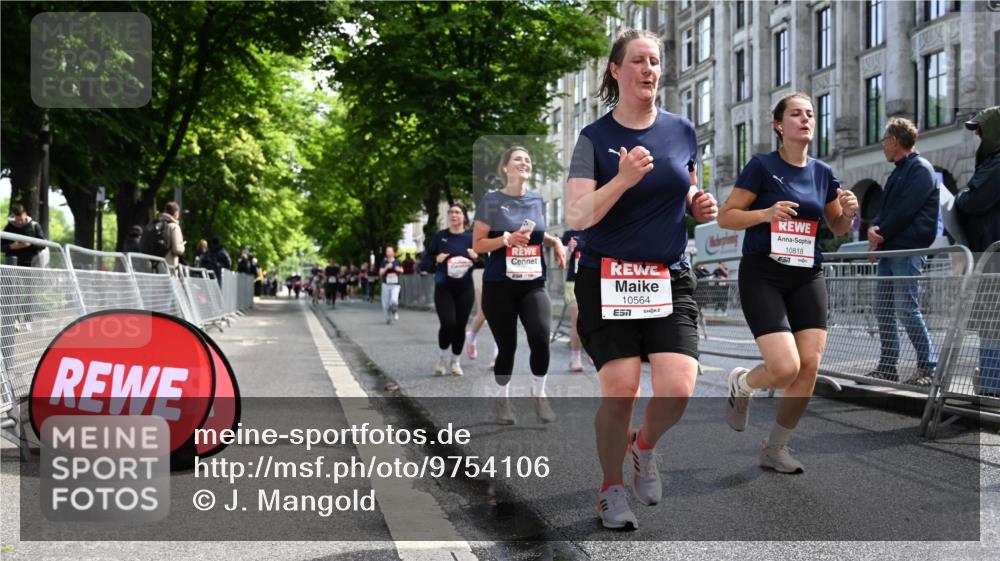 14.06.2026 - REWE Women's Run J. Mangold http://msf.ph/oto/9754106 14.06.2026 10:12:25 Ziel 10564, 10595, 10818, 10916, 11241, 11419 meine-sportfotos.de