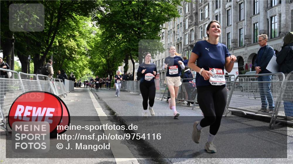 14.06.2026 - REWE Women's Run J. Mangold http://msf.ph/oto/9754116 14.06.2026 10:12:27 Ziel 10564, 10595, 10818, 10916, 11241, 11258, 11419 meine-sportfotos.de