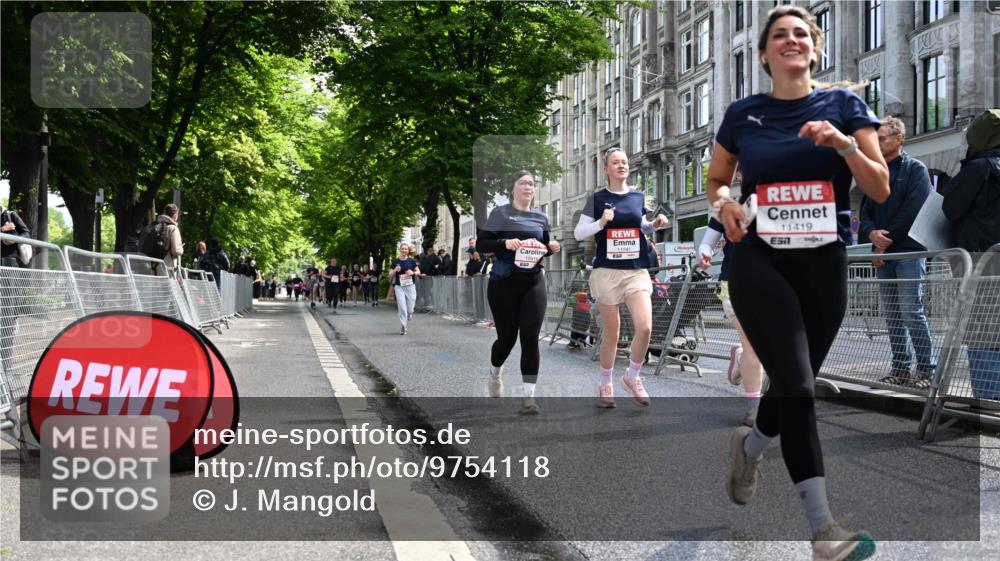 14.06.2026 - REWE Women's Run J. Mangold http://msf.ph/oto/9754118 14.06.2026 10:12:27 Ziel 10564, 10595, 10818, 10916, 11241, 11258, 11419 meine-sportfotos.de
