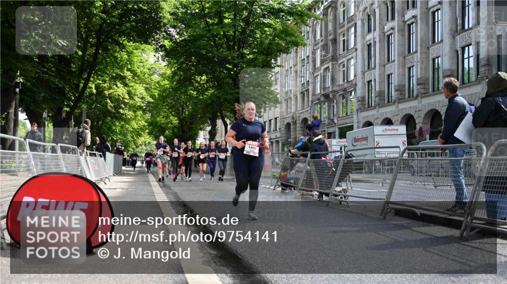 14.06.2026 - REWE Women's Run J. Mangold http://msf.ph/oto/9754141 14.06.2026 10:12:36 Ziel 10587, 11258 meine-sportfotos.de