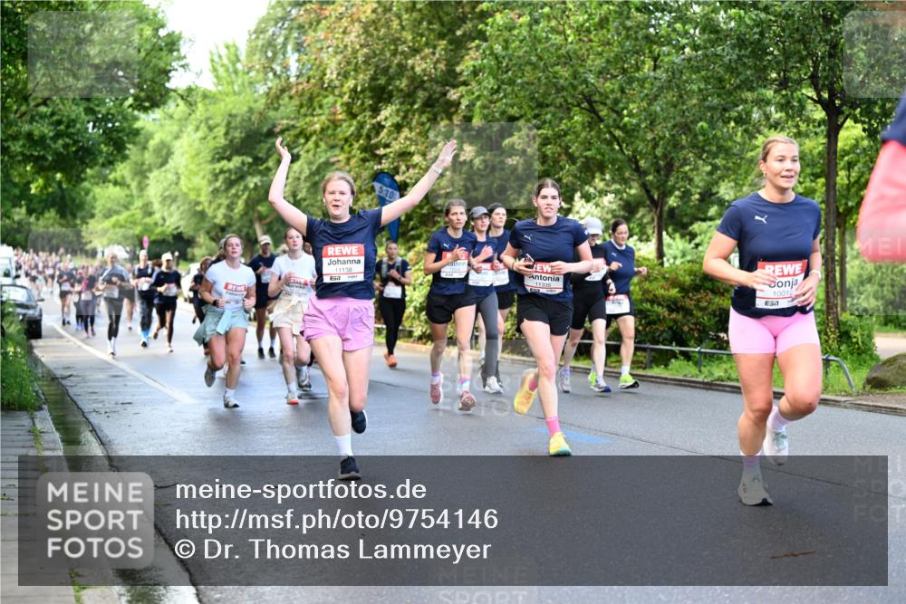 14.06.2026 - REWE Women's Run Dr. Thomas Lammeyer http://msf.ph/oto/9754146 14.06.2026 09:17:22 Laufen 11138, 5, 30, 11335, 10012 meine-sportfotos.de