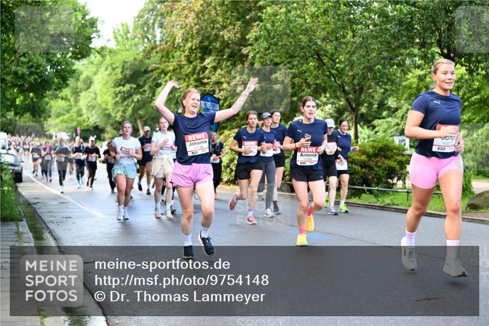 14.06.2026 - REWE Women's Run Dr. Thomas Lammeyer http://msf.ph/oto/9754148 14.06.2026 09:17:22 Laufen 5, 30, 11138, 11335, 10012, 57 meine-sportfotos.de