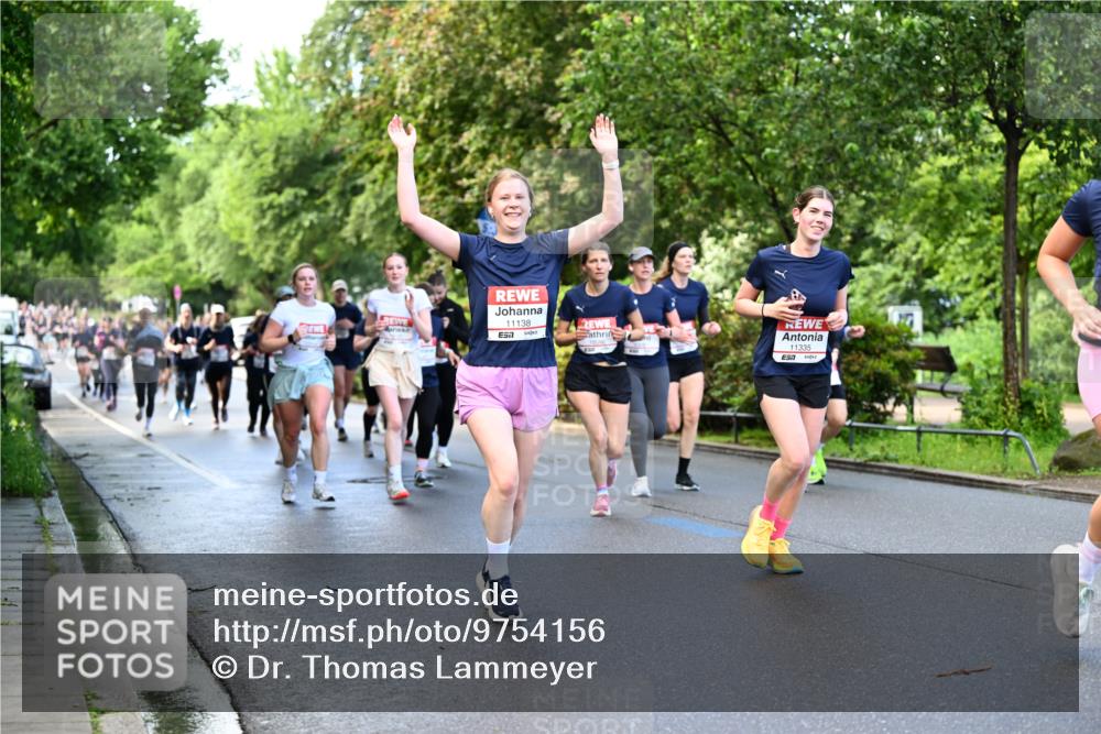 14.06.2026 - REWE Women's Run Dr. Thomas Lammeyer http://msf.ph/oto/9754156 14.06.2026 09:17:22 Laufen 11138, 11335 meine-sportfotos.de