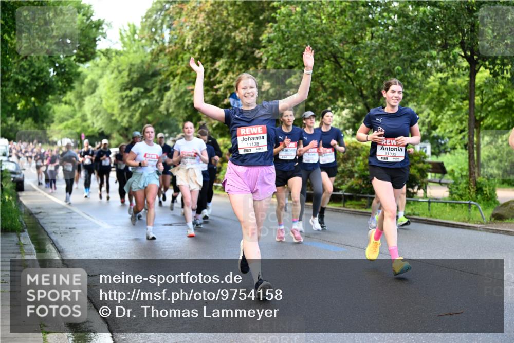 14.06.2026 - REWE Women's Run Dr. Thomas Lammeyer http://msf.ph/oto/9754158 14.06.2026 09:17:23 Laufen 11138, 57, 11335, 7 meine-sportfotos.de