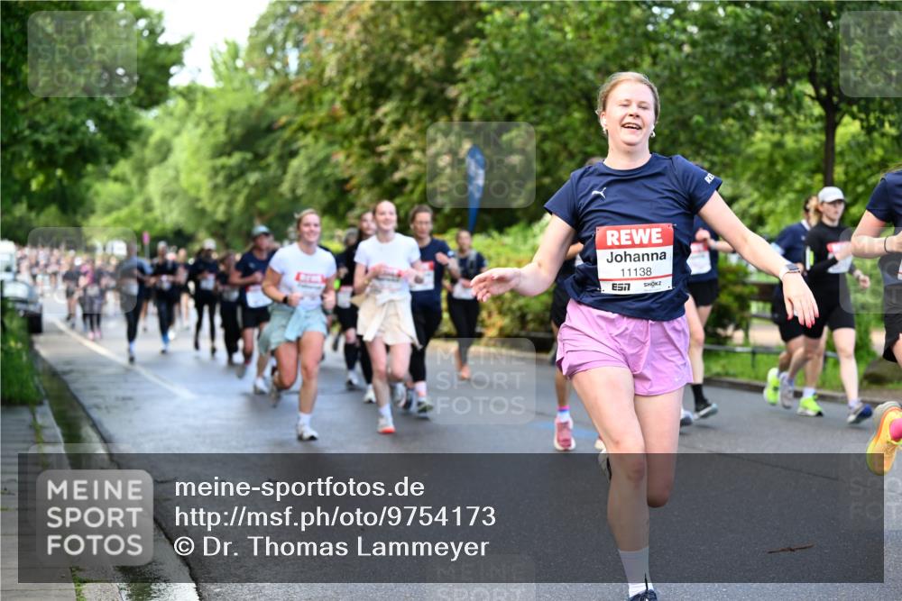 14.06.2026 - REWE Women's Run Dr. Thomas Lammeyer http://msf.ph/oto/9754173 14.06.2026 09:17:23 Laufen 11138, 7 meine-sportfotos.de