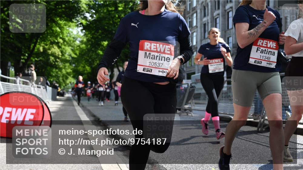 14.06.2026 - REWE Women's Run J. Mangold http://msf.ph/oto/9754187 14.06.2026 10:12:46 Ziel 10125, 10145, 10146, 10147, 10148, 10283, 10362, 10408, 10502, 10537, 10571, 10695, 11348, 11420, 11437 meine-sportfotos.de