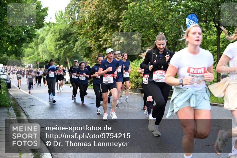 14.06.2026 - REWE Women's Run Dr. Thomas Lammeyer http://msf.ph/oto/9754215 14.06.2026 09:17:26 Laufen 3011, 11518, 10265, 10, 5, 2 meine-sportfotos.de