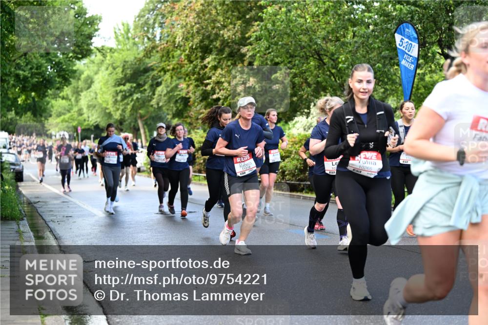 14.06.2026 - REWE Women's Run Dr. Thomas Lammeyer http://msf.ph/oto/9754221 14.06.2026 09:17:26 Laufen 11510, 57, 5, 30, 103, 10265, 57 meine-sportfotos.de