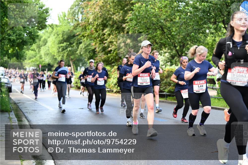14.06.2026 - REWE Women's Run Dr. Thomas Lammeyer http://msf.ph/oto/9754229 14.06.2026 09:17:27 Laufen 11518, 7, 10364, 10265, 701 meine-sportfotos.de