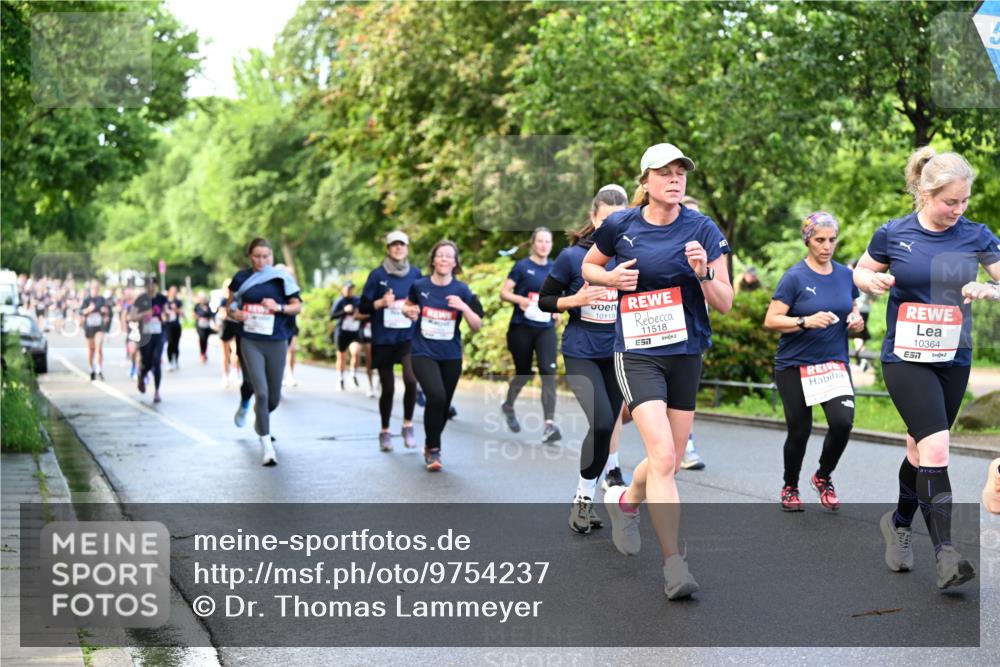 14.06.2026 - REWE Women's Run Dr. Thomas Lammeyer http://msf.ph/oto/9754237 14.06.2026 09:17:27 Laufen 10119, 11518, 10364, 7 meine-sportfotos.de