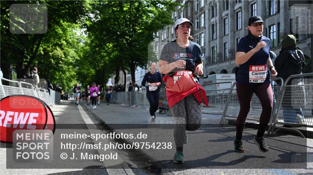 14.06.2026 - REWE Women's Run J. Mangold http://msf.ph/oto/9754238 14.06.2026 10:12:53 Ziel 10186, 10297, 10502, 10695, 11113, 11143, 11166, 11340, 11437 meine-sportfotos.de