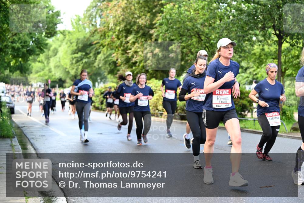 14.06.2026 - REWE Women's Run Dr. Thomas Lammeyer http://msf.ph/oto/9754241 14.06.2026 09:17:28 Laufen 10119, 11518, 7 meine-sportfotos.de