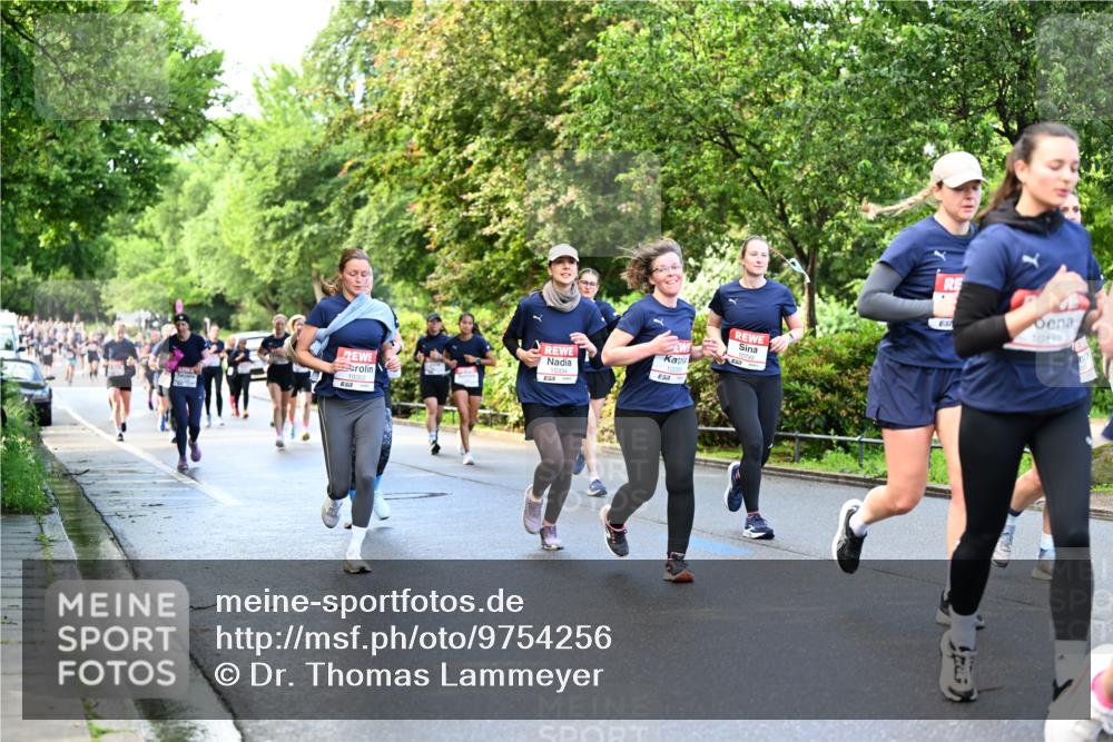 14.06.2026 - REWE Women's Run Dr. Thomas Lammeyer http://msf.ph/oto/9754256 14.06.2026 09:17:28 Laufen 10302, 10745, 10, 19 meine-sportfotos.de