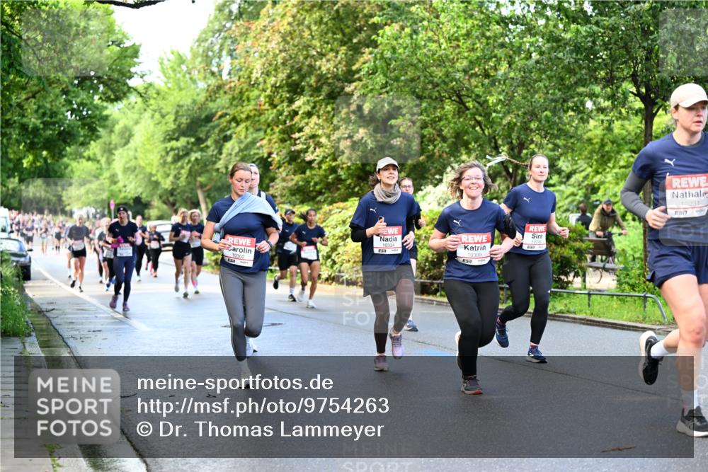 14.06.2026 - REWE Women's Run Dr. Thomas Lammeyer http://msf.ph/oto/9754263 14.06.2026 09:17:29 Laufen 10302, 10334, 10399, 57, 1074, 10231 meine-sportfotos.de