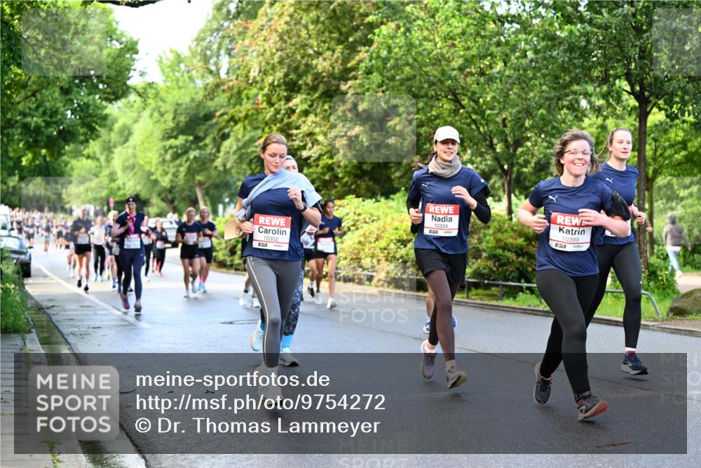 14.06.2026 - REWE Women's Run Dr. Thomas Lammeyer http://msf.ph/oto/9754272 14.06.2026 09:17:29 Laufen 10302, 57, 10334, 7, 10399, 57 meine-sportfotos.de