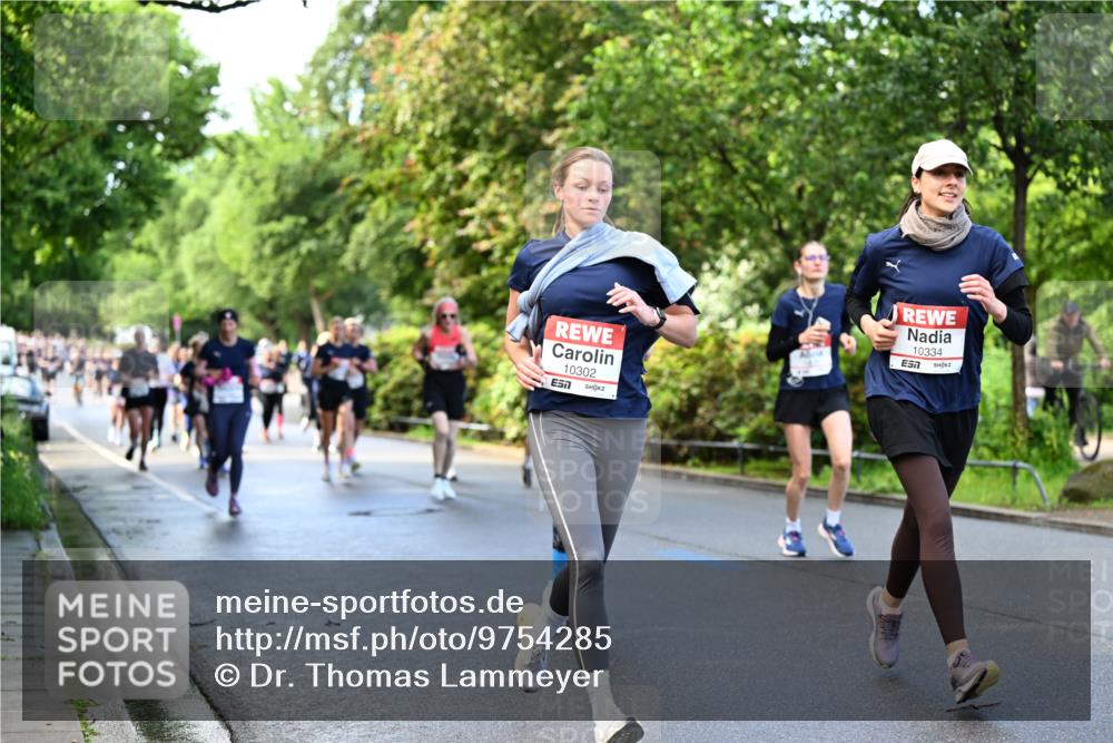 14.06.2026 - REWE Women's Run Dr. Thomas Lammeyer http://msf.ph/oto/9754285 14.06.2026 09:17:30 Laufen 10302, 10334 meine-sportfotos.de