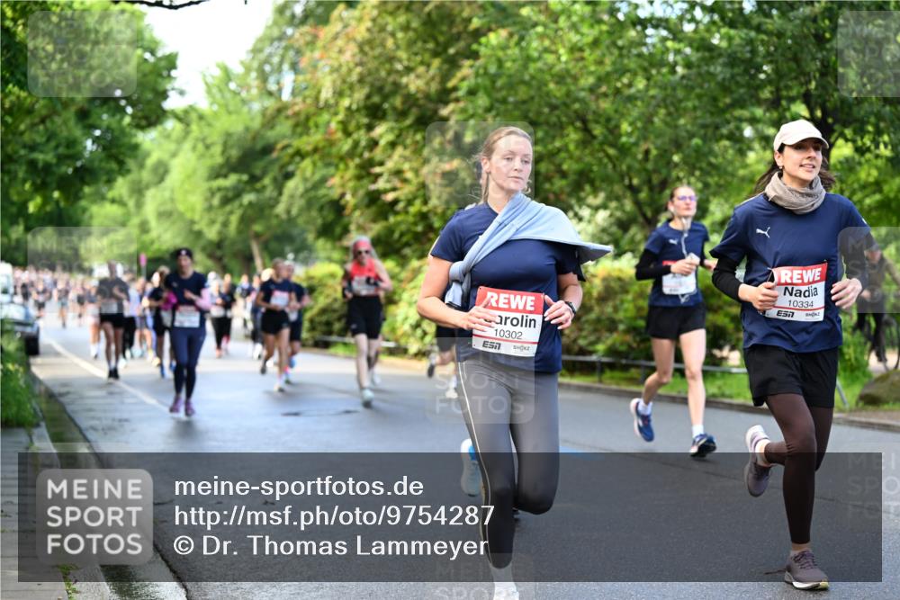 14.06.2026 - REWE Women's Run Dr. Thomas Lammeyer http://msf.ph/oto/9754287 14.06.2026 09:17:30 Laufen 10302, 7, 10334 meine-sportfotos.de