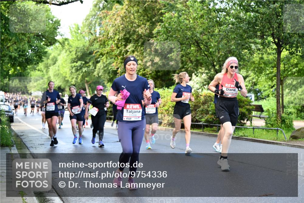 14.06.2026 - REWE Women's Run Dr. Thomas Lammeyer http://msf.ph/oto/9754336 14.06.2026 09:17:34 Laufen 11438, 10204, 7 meine-sportfotos.de
