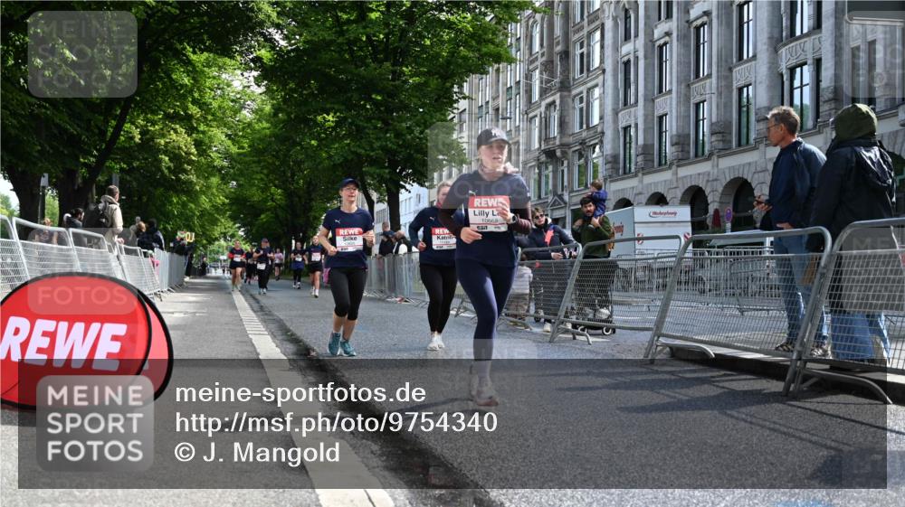14.06.2026 - REWE Women's Run J. Mangold http://msf.ph/oto/9754340 14.06.2026 10:13:27 Ziel 10625, 10668, 11149 meine-sportfotos.de