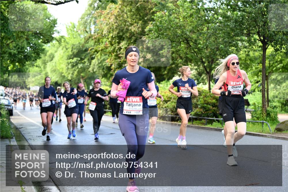 14.06.2026 - REWE Women's Run Dr. Thomas Lammeyer http://msf.ph/oto/9754341 14.06.2026 09:17:34 Laufen 11438, 7, 10204 meine-sportfotos.de