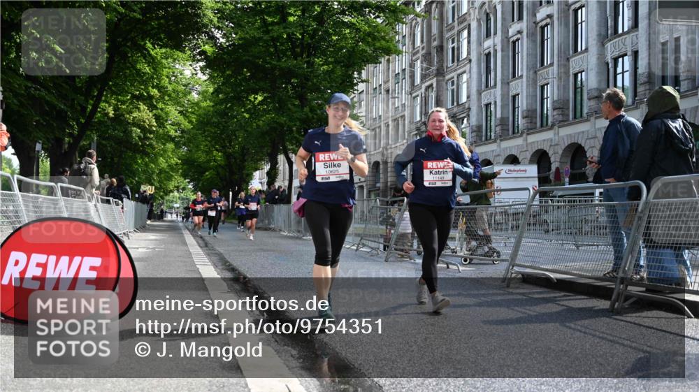 14.06.2026 - REWE Women's Run J. Mangold http://msf.ph/oto/9754351 14.06.2026 10:13:29 Ziel 10625, 10668, 11149 meine-sportfotos.de
