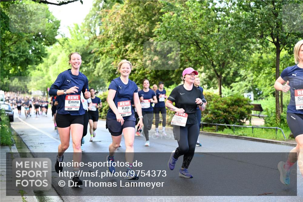 14.06.2026 - REWE Women's Run Dr. Thomas Lammeyer http://msf.ph/oto/9754373 14.06.2026 09:17:36 Laufen 10062, 10066, 57, 11515, 35 meine-sportfotos.de
