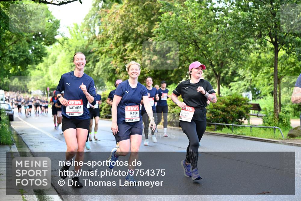 14.06.2026 - REWE Women's Run Dr. Thomas Lammeyer http://msf.ph/oto/9754375 14.06.2026 09:17:37 Laufen 10062, 10066, 7, 11515, 57 meine-sportfotos.de