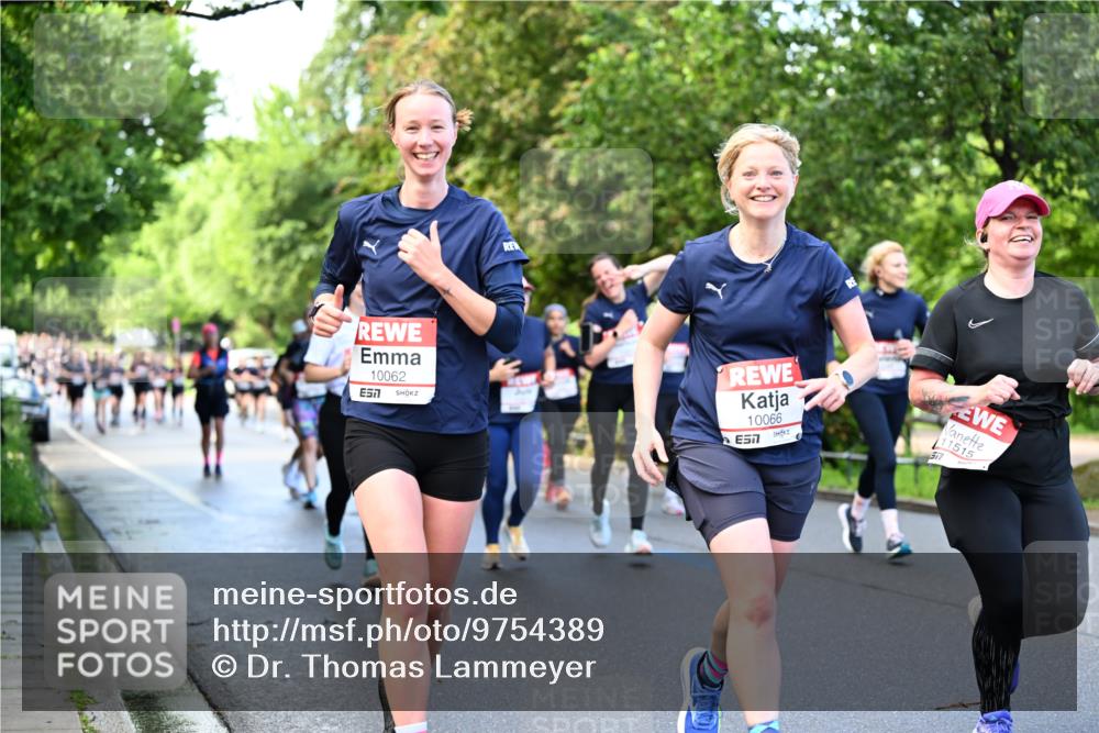14.06.2026 - REWE Women's Run Dr. Thomas Lammeyer http://msf.ph/oto/9754389 14.06.2026 09:17:37 Laufen 10062, 10066, 7, 11515, 517 meine-sportfotos.de