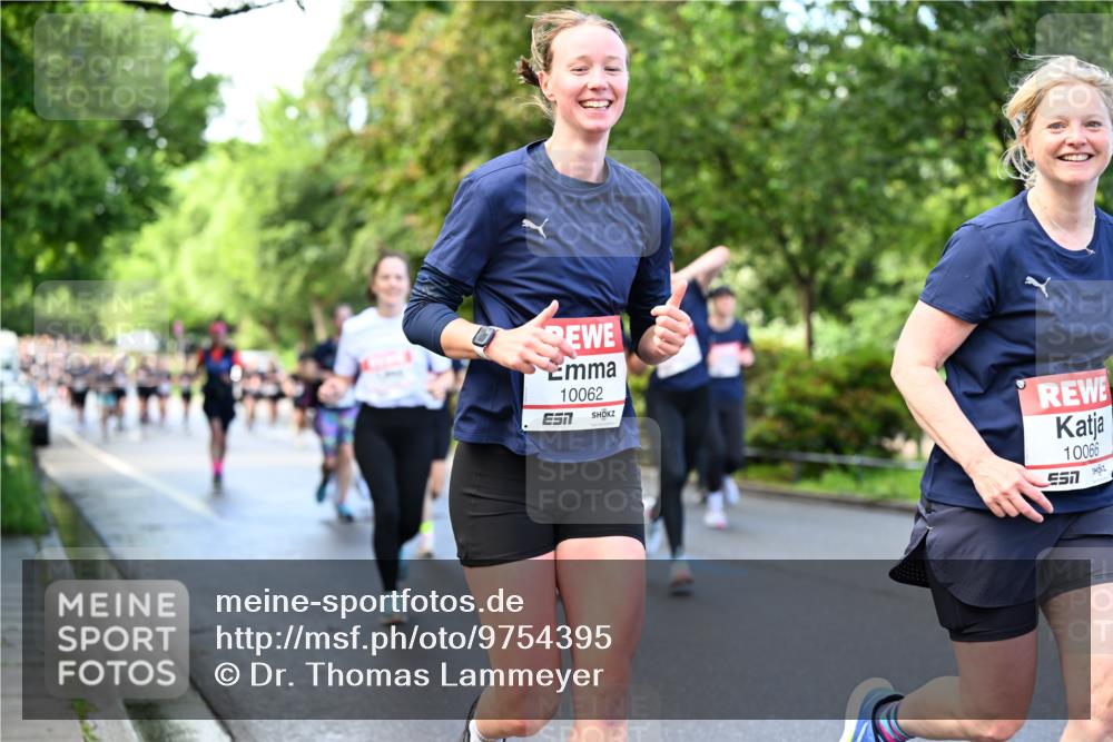 14.06.2026 - REWE Women's Run Dr. Thomas Lammeyer http://msf.ph/oto/9754395 14.06.2026 09:17:38 Laufen 10062, 10066, 557 meine-sportfotos.de
