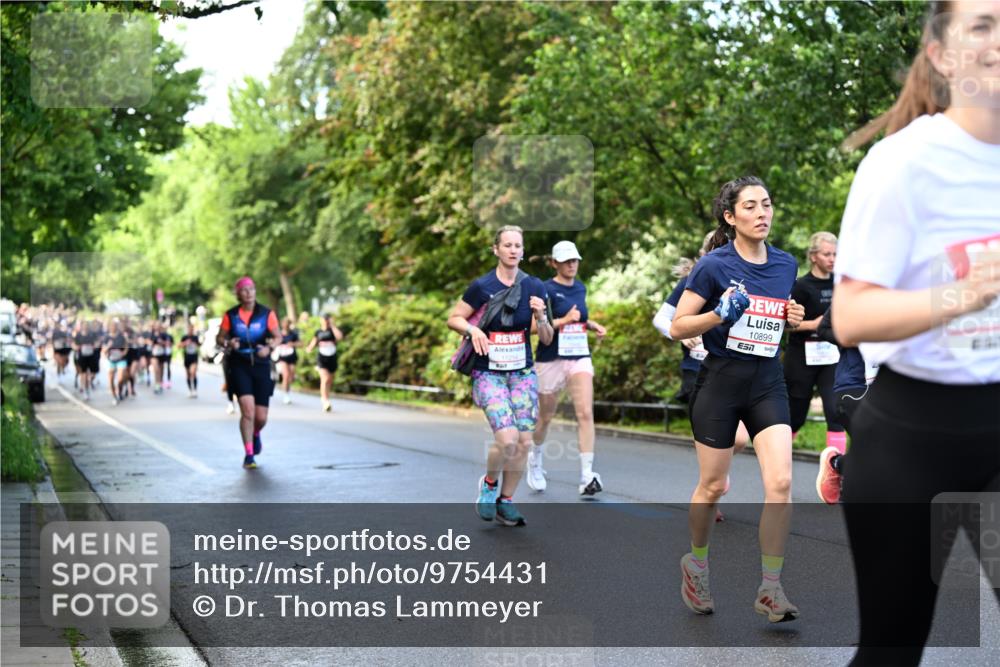 14.06.2026 - REWE Women's Run Dr. Thomas Lammeyer http://msf.ph/oto/9754431 14.06.2026 09:17:40 Laufen 11214, 10899, 7 meine-sportfotos.de