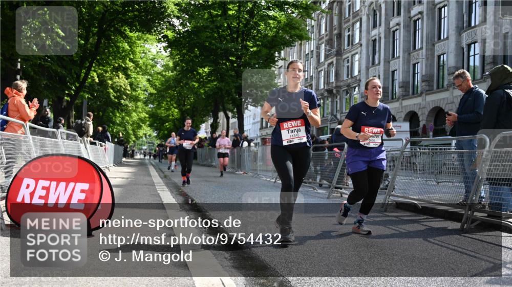 14.06.2026 - REWE Women's Run J. Mangold http://msf.ph/oto/9754432 14.06.2026 10:13:40 Ziel 10040, 10241, 10384, 10555, 10596, 11251, 11445 meine-sportfotos.de