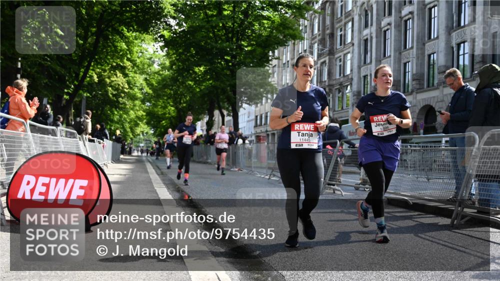 14.06.2026 - REWE Women's Run J. Mangold http://msf.ph/oto/9754435 14.06.2026 10:13:40 Ziel 10040, 10241, 10384, 10555, 10596, 11251, 11445 meine-sportfotos.de