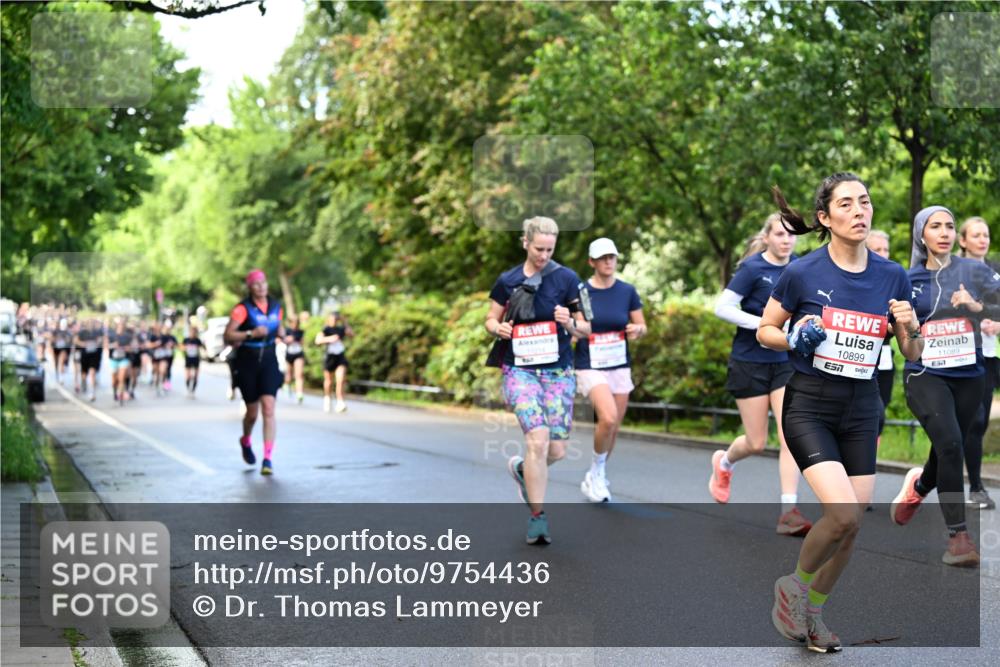 14.06.2026 - REWE Women's Run Dr. Thomas Lammeyer http://msf.ph/oto/9754436 14.06.2026 09:17:40 Laufen 10899, 57, 11089 meine-sportfotos.de