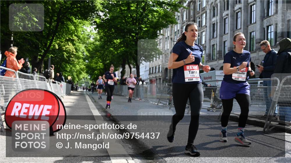 14.06.2026 - REWE Women's Run J. Mangold http://msf.ph/oto/9754437 14.06.2026 10:13:41 Ziel 10040, 10241, 10384, 10555, 10596, 11251, 11445 meine-sportfotos.de