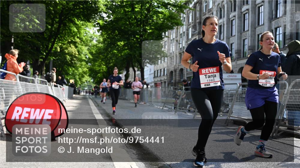 14.06.2026 - REWE Women's Run J. Mangold http://msf.ph/oto/9754441 14.06.2026 10:13:41 Ziel 10040, 10241, 10384, 10555, 10596, 11251, 11445 meine-sportfotos.de