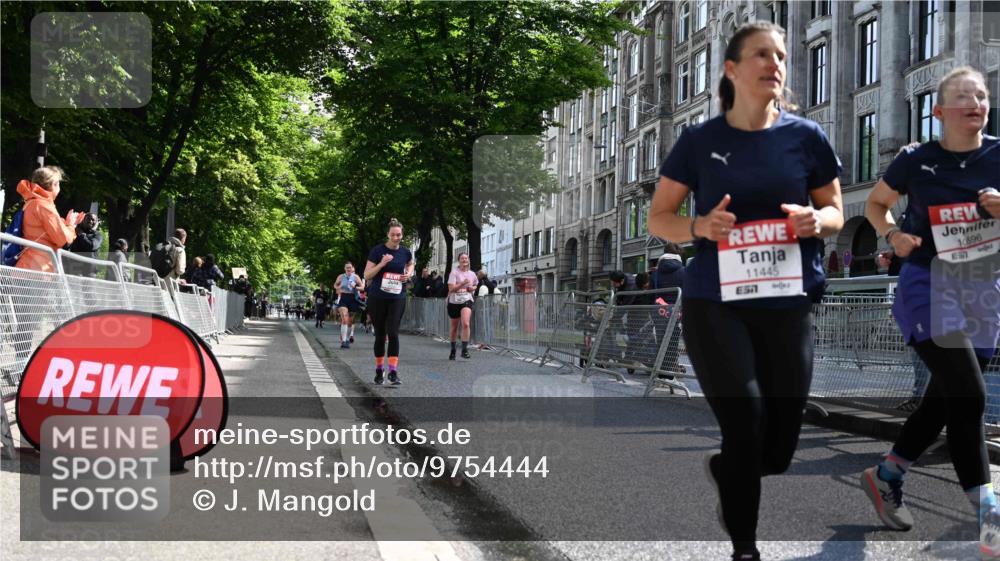 14.06.2026 - REWE Women's Run J. Mangold http://msf.ph/oto/9754444 14.06.2026 10:13:41 Ziel 10040, 10241, 10384, 10555, 10596, 11251, 11445 meine-sportfotos.de