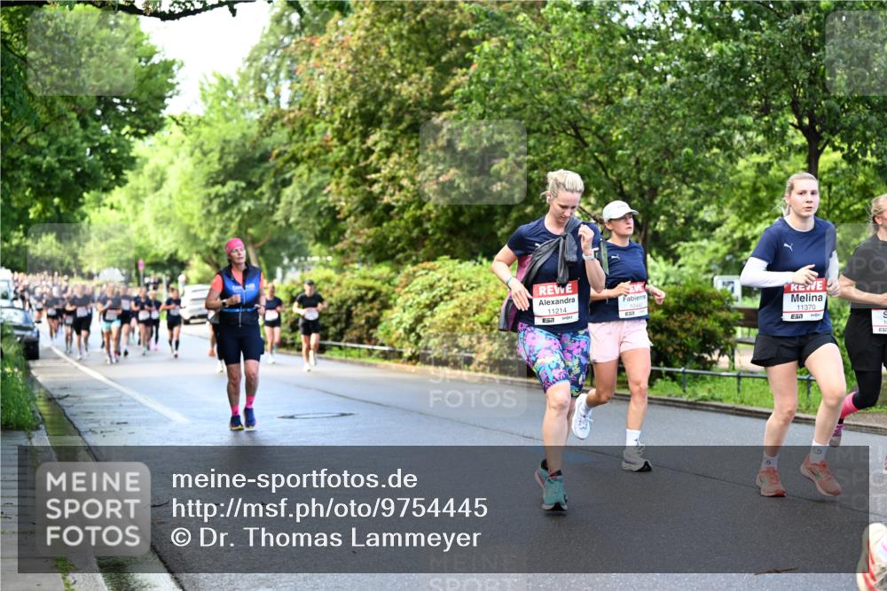14.06.2026 - REWE Women's Run Dr. Thomas Lammeyer http://msf.ph/oto/9754445 14.06.2026 09:17:41 Laufen 11214, 10440, 9, 11370 meine-sportfotos.de
