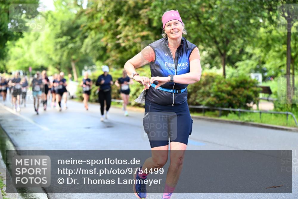 14.06.2026 - REWE Women's Run Dr. Thomas Lammeyer http://msf.ph/oto/9754499 14.06.2026 09:17:44 Laufen  meine-sportfotos.de