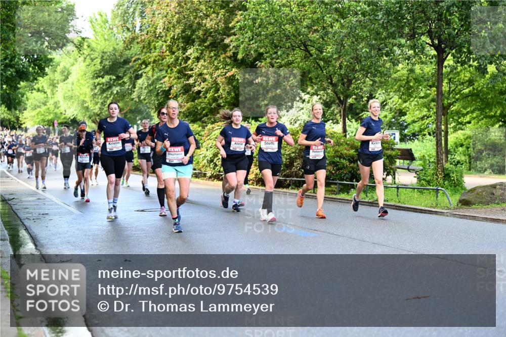 14.06.2026 - REWE Women's Run Dr. Thomas Lammeyer http://msf.ph/oto/9754539 14.06.2026 09:17:50 Laufen 10173 meine-sportfotos.de